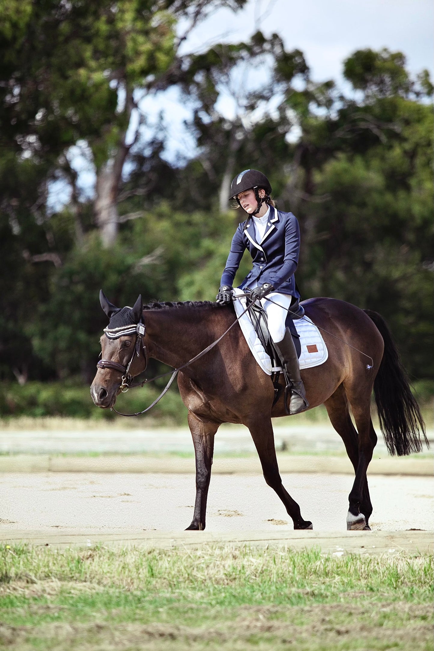 White Deluxe Satin Saddle Pad