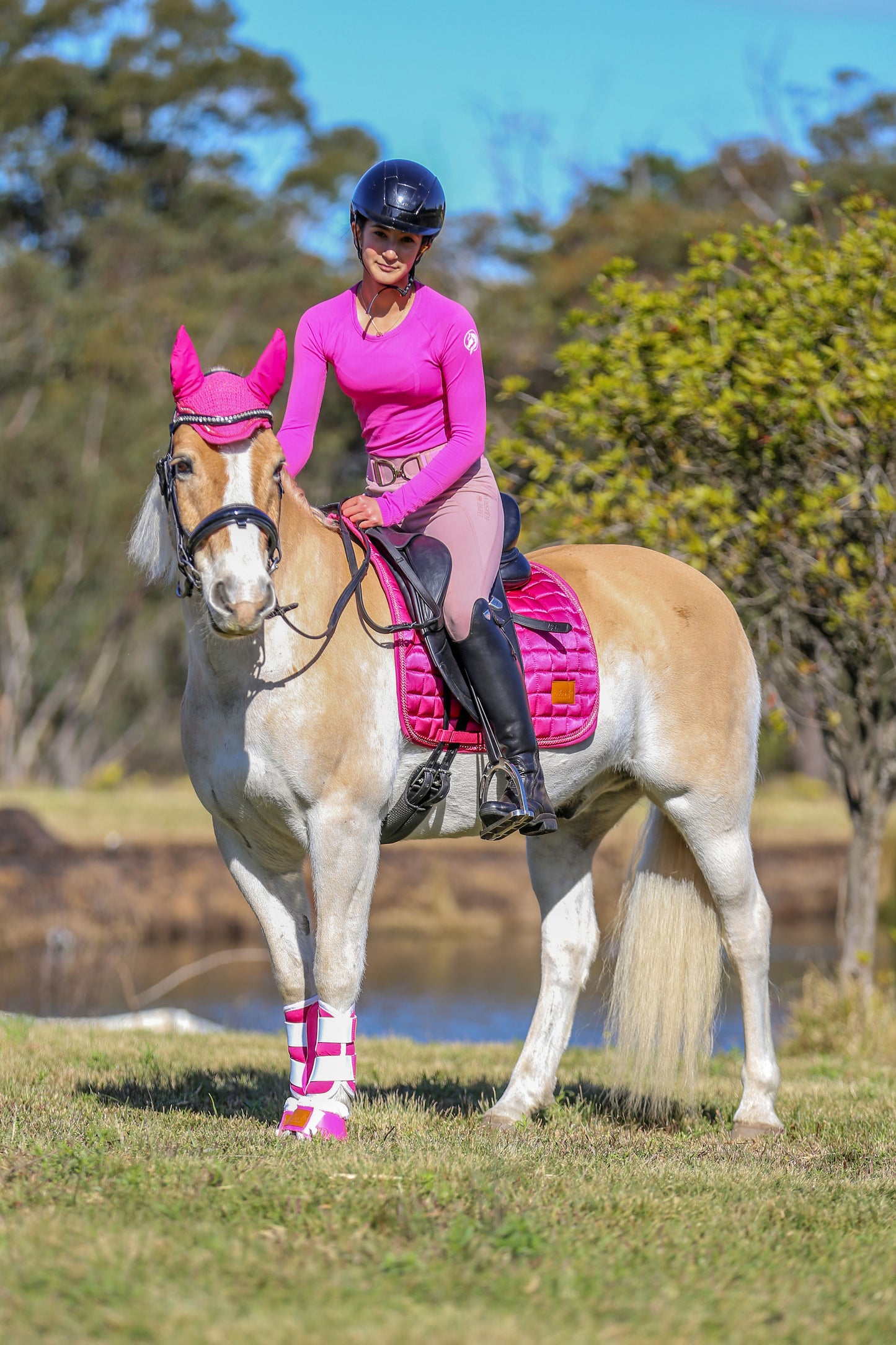 Hot Pink LS Seamless Performance Baselayer